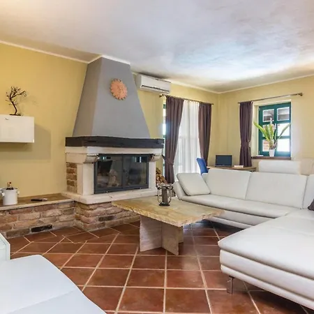 Celine Istria Tatil Evi Radetići