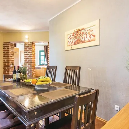 Celine Istria * Radetici