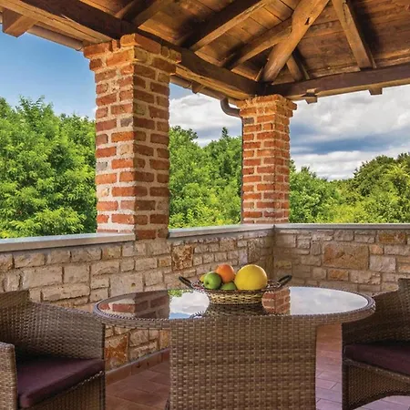 Celine Istria * Radetici